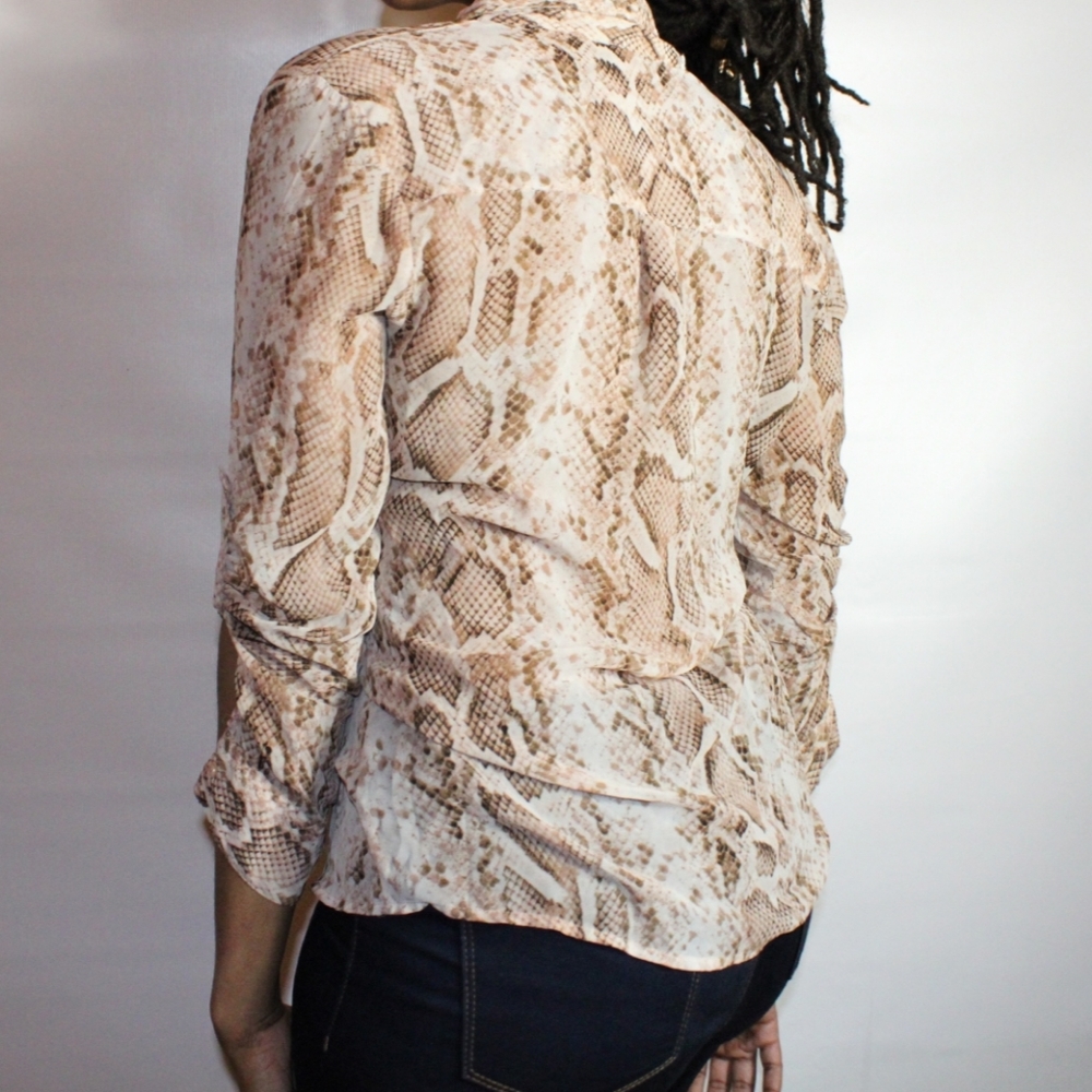 Womans top - Picture 3 of 4